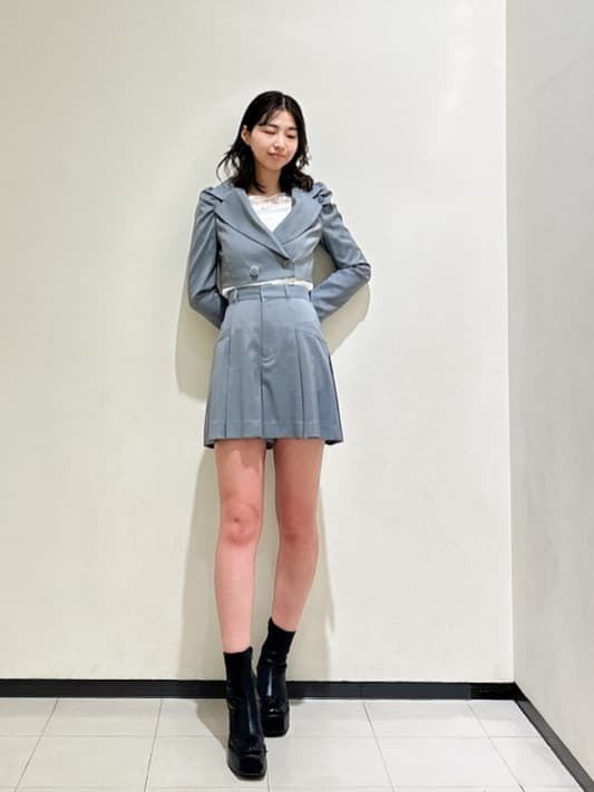 REDYAZELの【セットアップ可能】ショートテーラードジャケットを使ったコーディネートを紹介します。｜Rakuten Fashion(楽天ファッション／旧楽天ブランドアベニュー)5299556