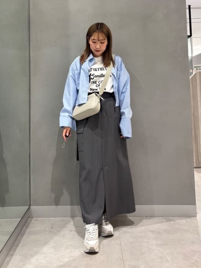 LASUDのNYCバイカラーロゴロングスリーブTを使ったコーディネートを紹介します。｜Rakuten Fashion(楽天ファッション／旧楽天ブランドアベニュー)5304456