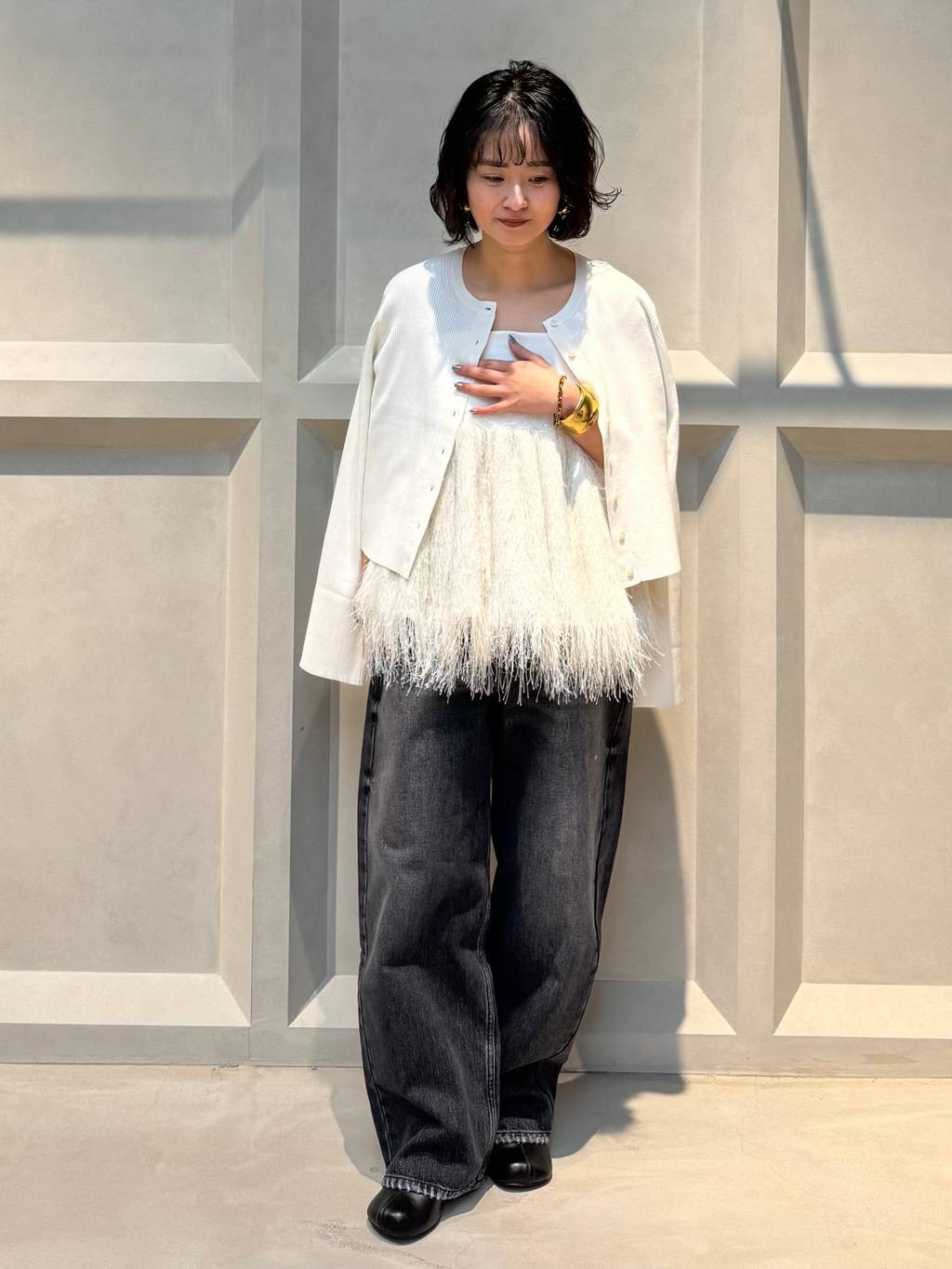 Curensologyのワイドバングルを使ったコーディネートを紹介します。｜Rakuten Fashion(楽天ファッション／旧楽天ブランドアベニュー)5305022