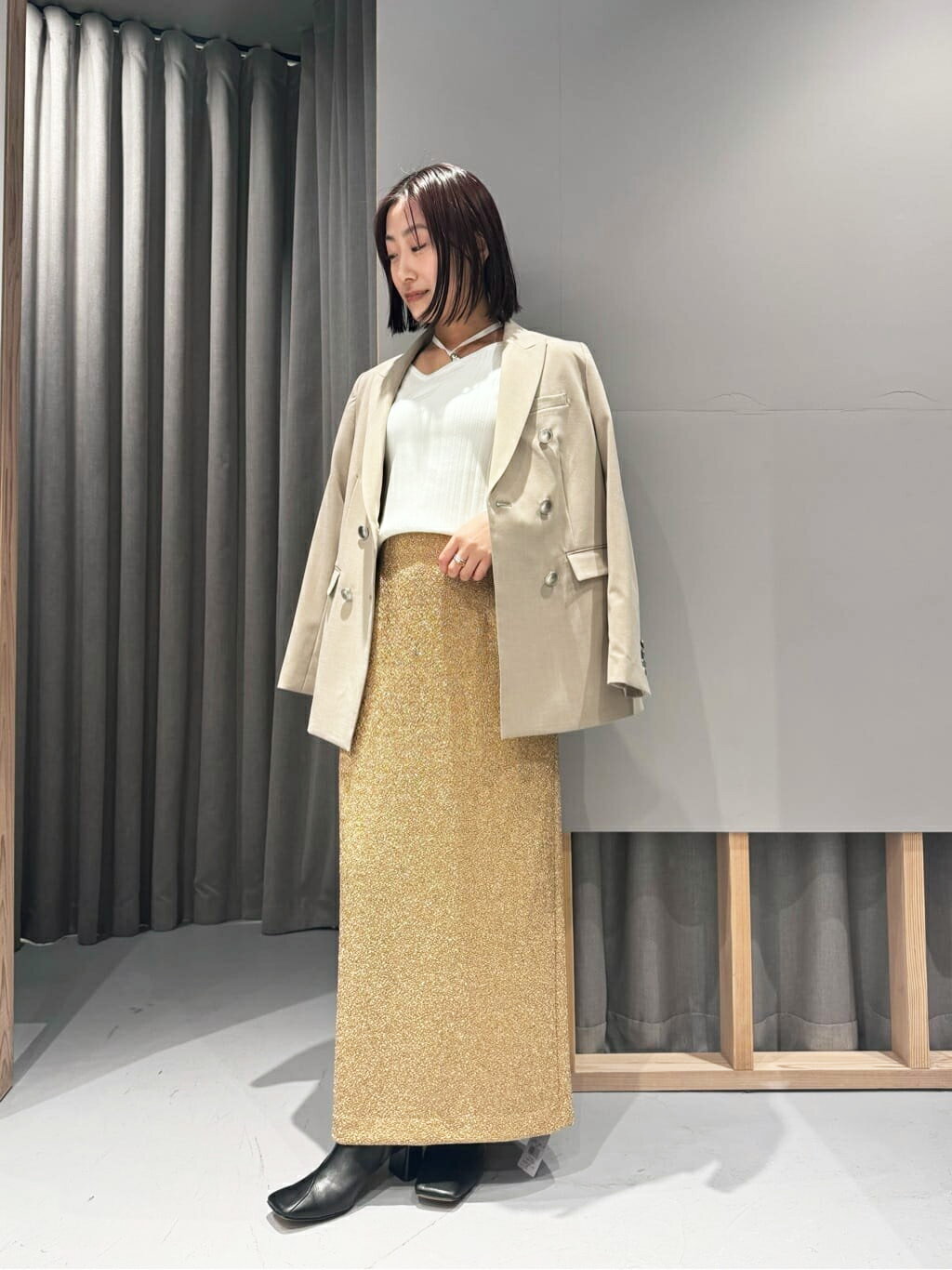 LOVELESSのダブルブレストブレザーを使ったコーディネートを紹介します。｜Rakuten Fashion(楽天ファッション／旧楽天ブランドアベニュー)5311752