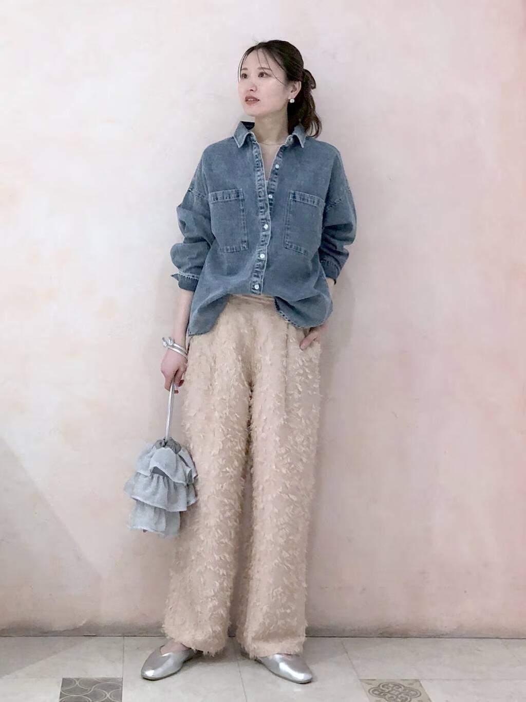 LAKOLEのカットジャガードパンツを使ったコーディネートを紹介します。｜Rakuten Fashion(楽天ファッション／旧楽天ブランドアベニュー)5311840