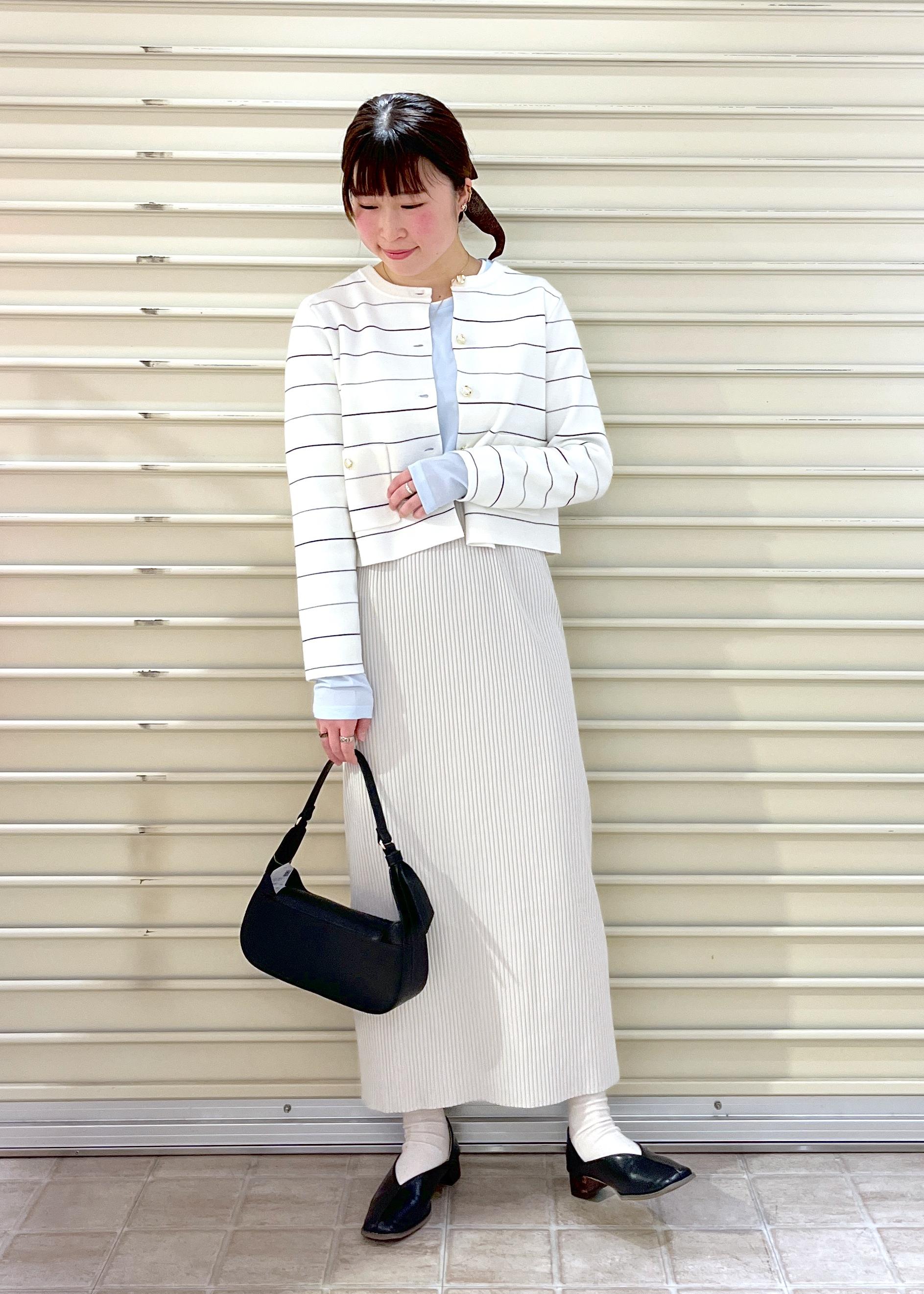 ROPE' PICNICのミラノリブ金ボタンニットカーディガンを使ったコーディネートを紹介します。｜Rakuten Fashion(楽天ファッション／旧楽天ブランドアベニュー)5334615