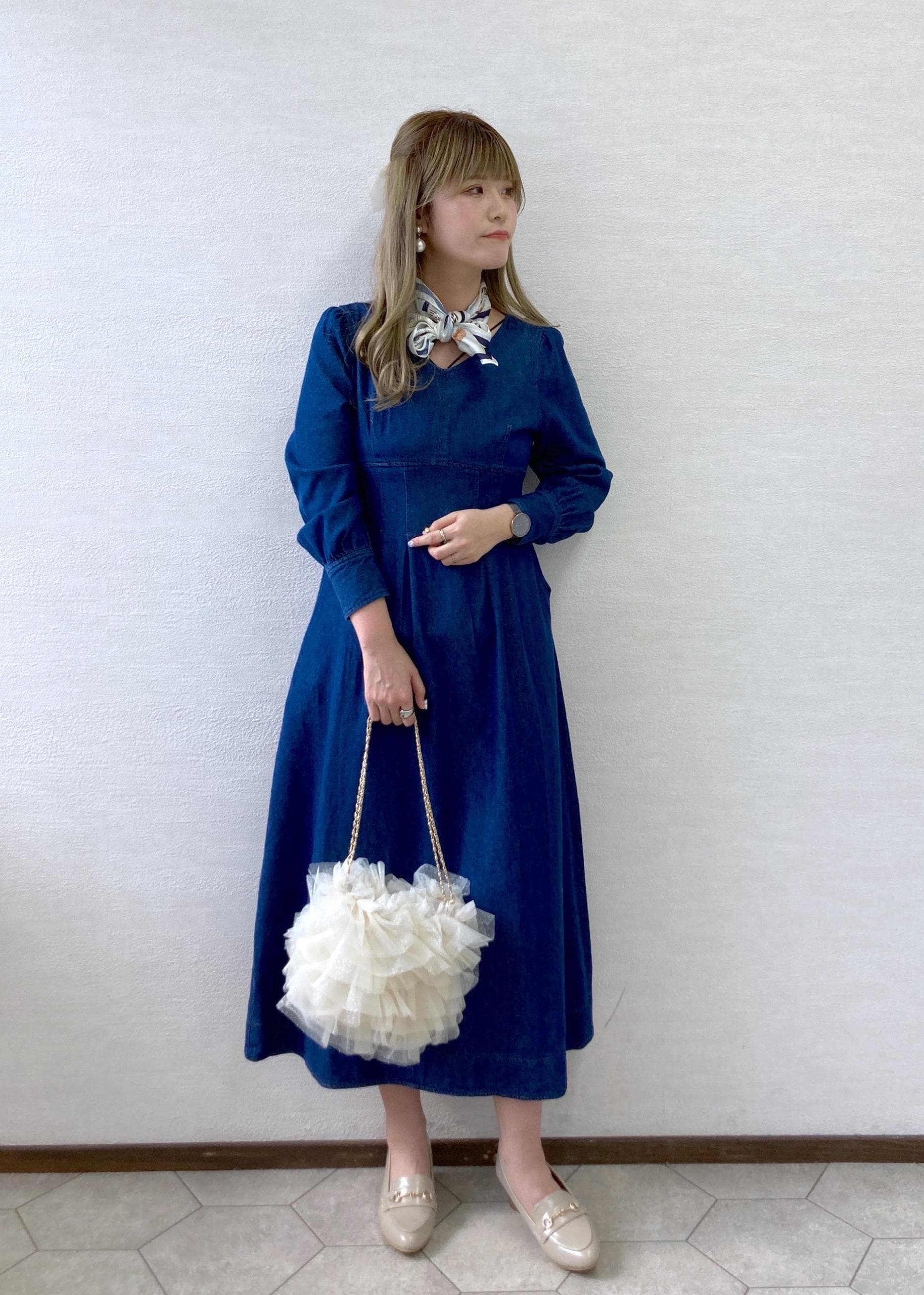ROPE' PICNICのデニムワンピースを使ったコーディネートを紹介します。｜Rakuten Fashion(楽天ファッション／旧楽天ブランドアベニュー)5334857