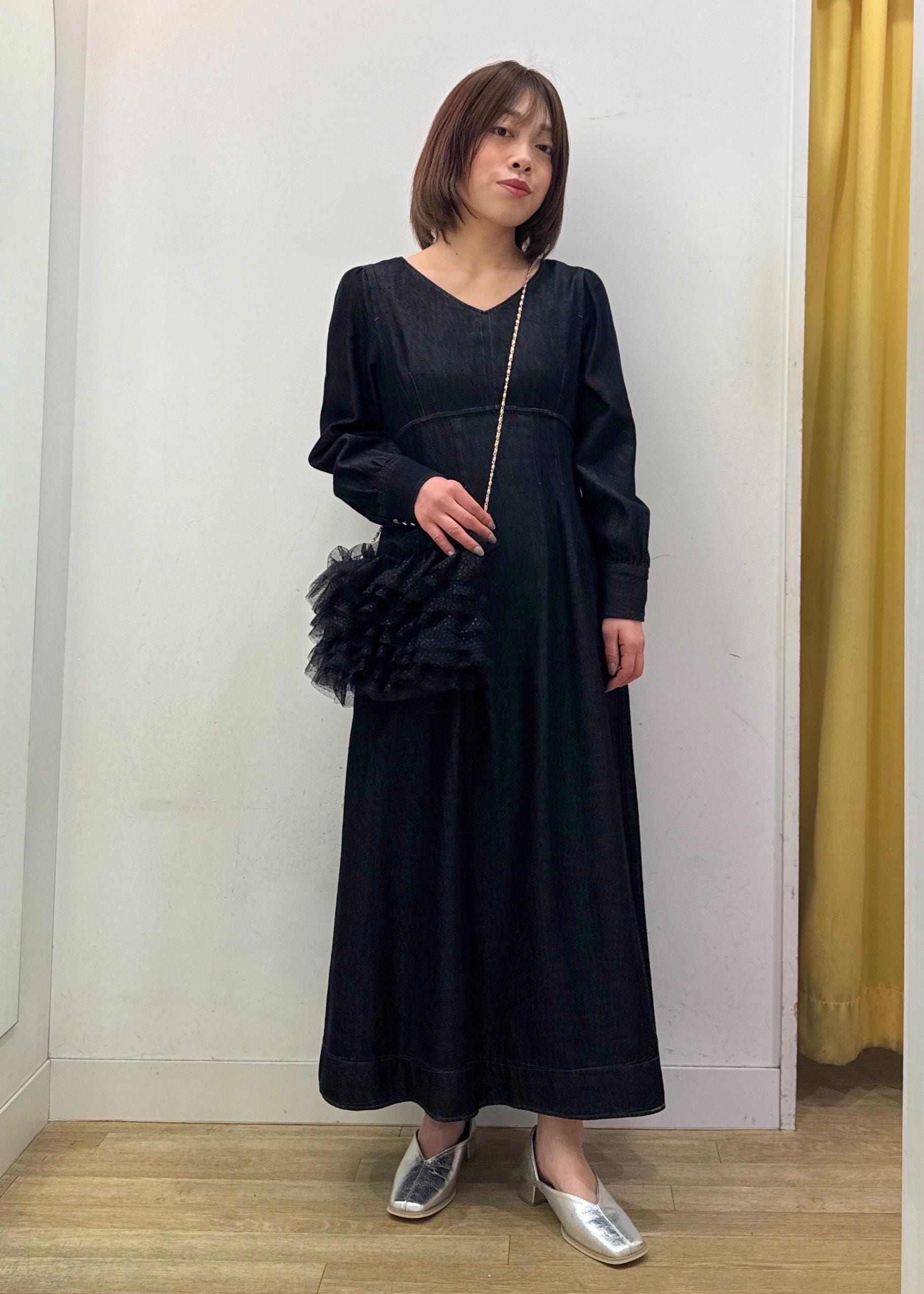ROPE' PICNICのデニムワンピースを使ったコーディネートを紹介します。｜Rakuten Fashion(楽天ファッション／旧楽天ブランドアベニュー)5335033