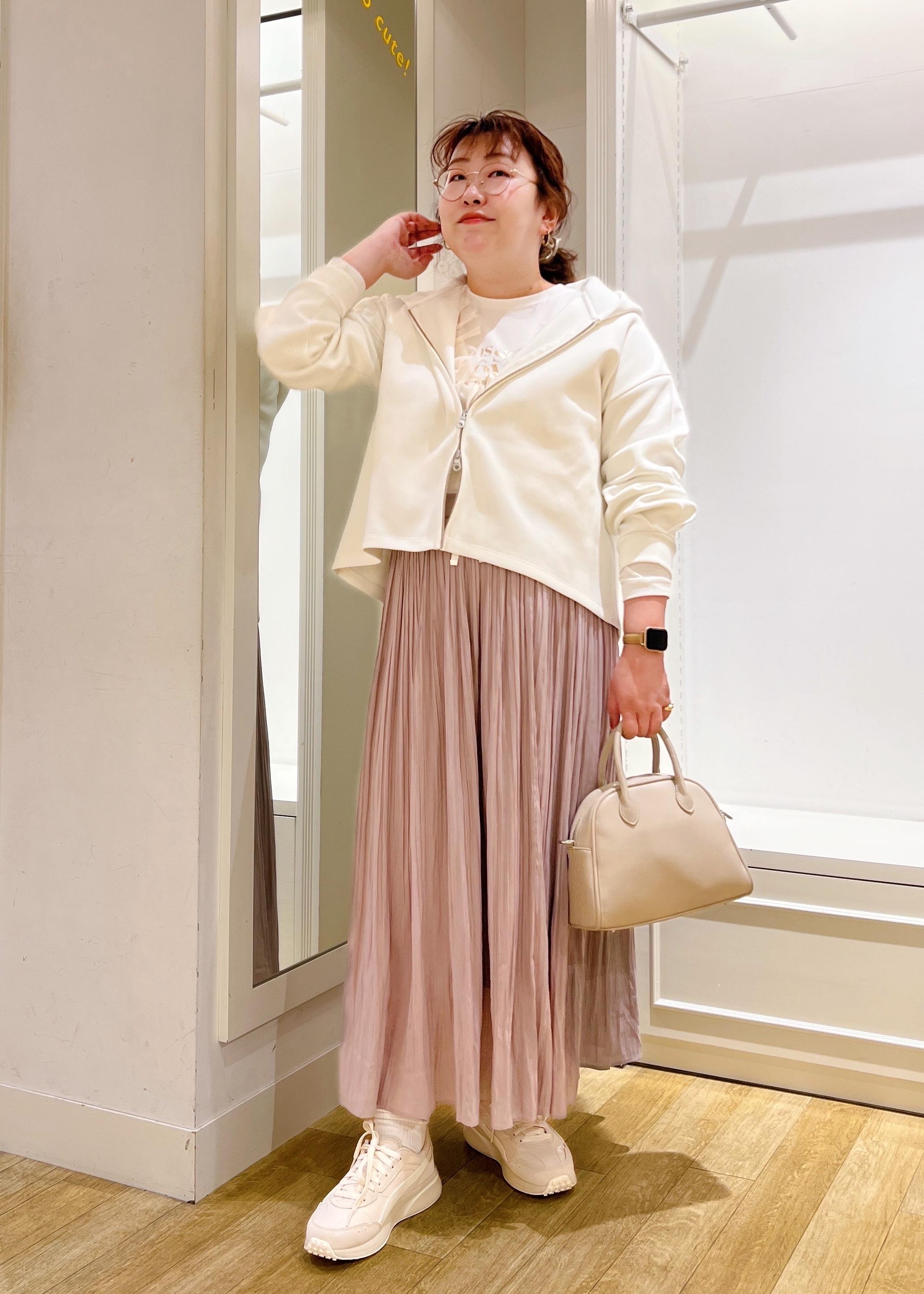 ROPE' PICNICのRENUアソートロングTシャツを使ったコーディネートを紹介します。｜Rakuten Fashion(楽天ファッション／旧楽天ブランドアベニュー)5369175
