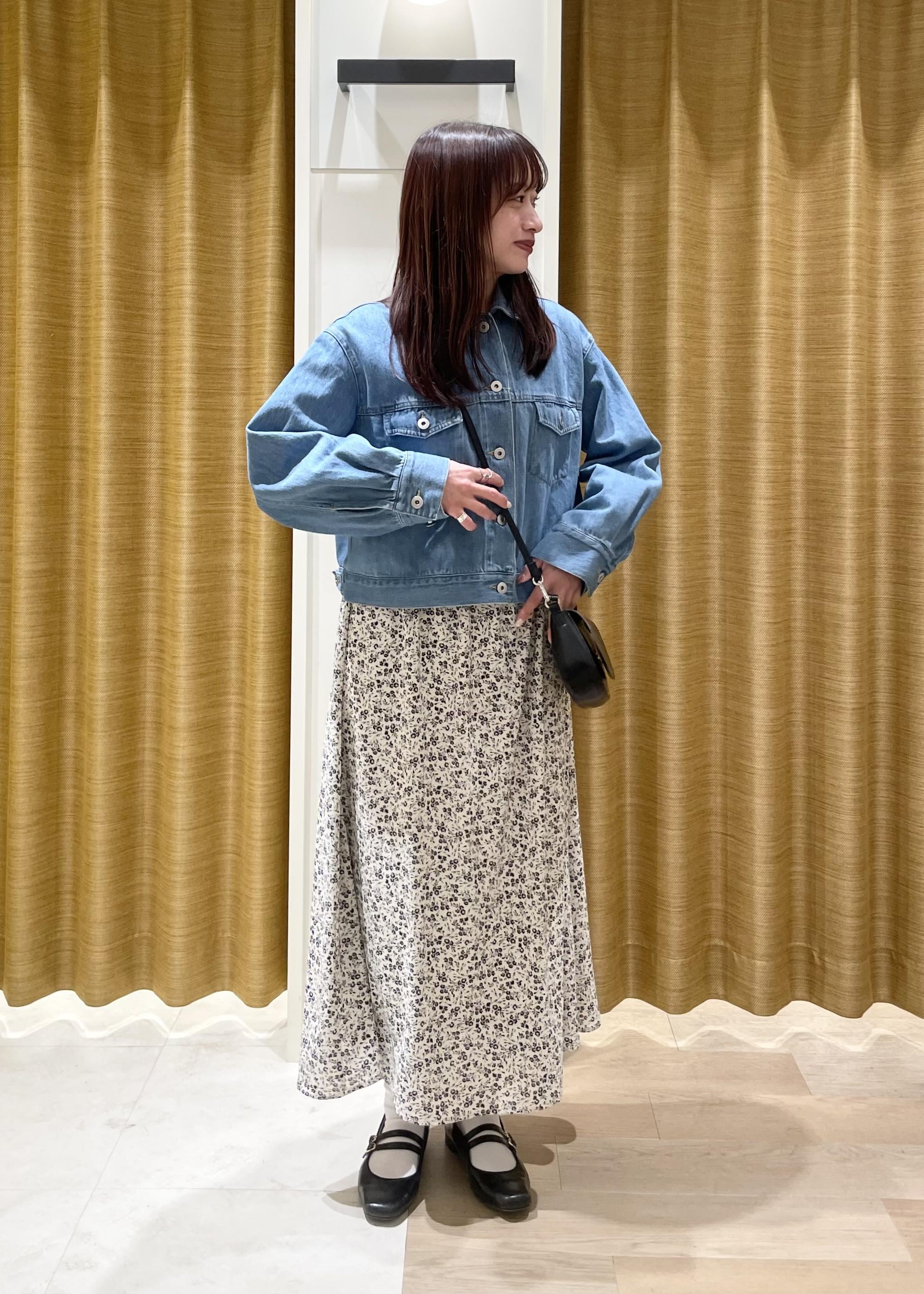 ROPE' PICNICの小花柄スキッパーロングワンピースを使ったコーディネートを紹介します。｜Rakuten Fashion(楽天ファッション／旧楽天ブランドアベニュー)5369329