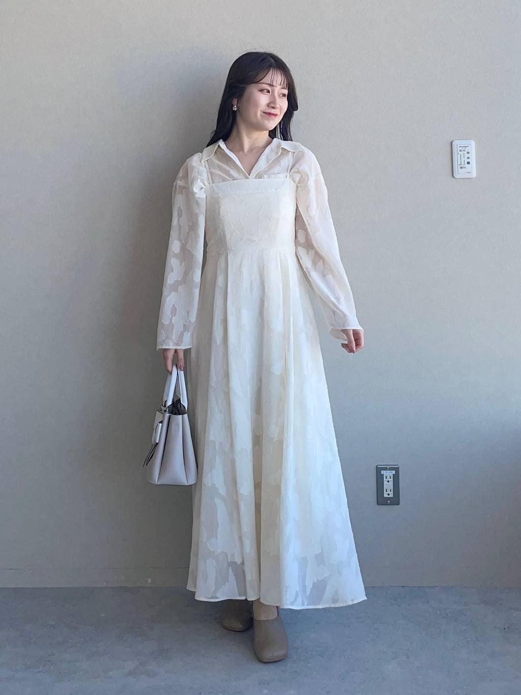 mysty womanのリボンモチーフバッグを使ったコーディネートを紹介します。｜Rakuten Fashion(楽天ファッション／旧楽天ブランドアベニュー)5325180