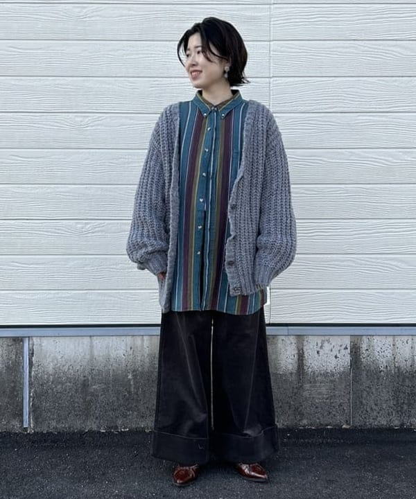 BEAMS HEARTの細コール タック ワイドパンツ(S~M)を使ったコーディネートを紹介します。｜Rakuten Fashion(楽天ファッション／旧楽天ブランドアベニュー)5330125