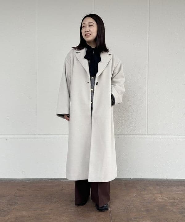 BEAMS HEARTのロングチェスターコートを使ったコーディネートを紹介します。｜Rakuten Fashion(楽天ファッション／旧楽天ブランドアベニュー)5330229