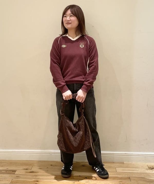 BEAMS HEARTのブラスト ワイド ストレート デニムを使ったコーディネートを紹介します。｜Rakuten Fashion(楽天ファッション／旧楽天ブランドアベニュー)5330059