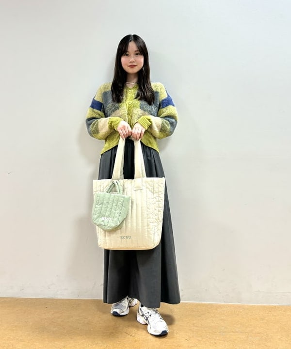 BEAMS HEARTの2セット カラー刺繍 バッグ(A4サイズ収納可能) 25AW レディース トートバッグ ギフトを使ったコーディネートを紹介します。｜Rakuten Fashion(楽天ファッション／旧楽天ブランドアベニュー)5330554