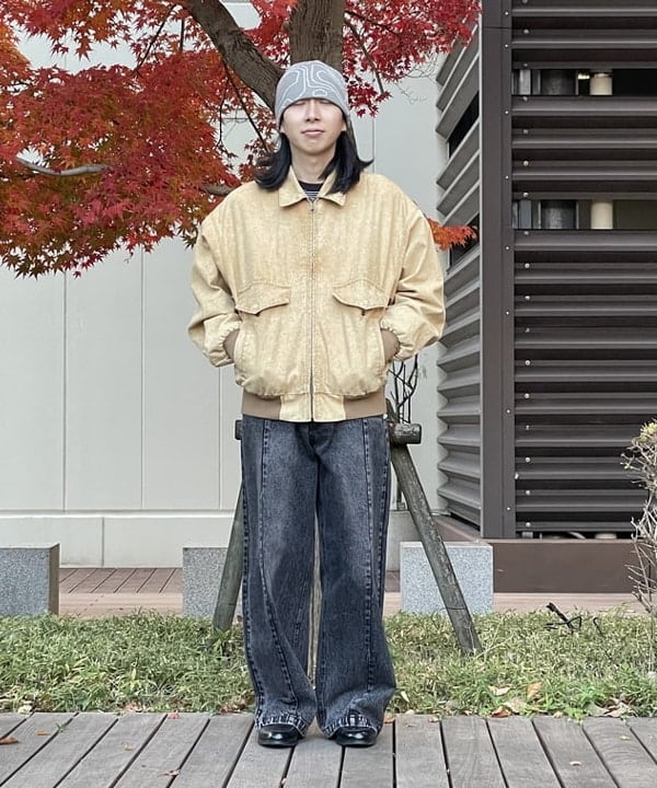 BEAMS MENのブラスト シーム バギーデニムパンツを使ったコーディネートを紹介します。｜Rakuten Fashion(楽天ファッション／旧楽天ブランドアベニュー)5330690