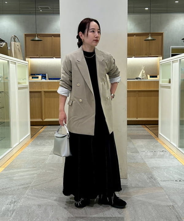 BEAMS HEARTのワイドプリーツ デニムスカートを使ったコーディネートを紹介します。｜Rakuten Fashion(楽天ファッション／旧楽天ブランドアベニュー)5330735