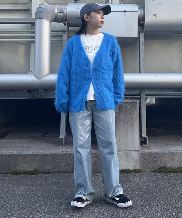 BEAMS WOMENのフレンチロゴ ロングスリーブTシャツを使ったコーディネートを紹介します。｜Rakuten Fashion(楽天ファッション／旧楽天ブランドアベニュー)5330807