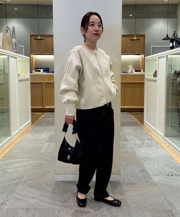 BEAMS HEARTのテーパード デニムパンツを使ったコーディネートを紹介します。｜Rakuten Fashion(楽天ファッション／旧楽天ブランドアベニュー)5330872