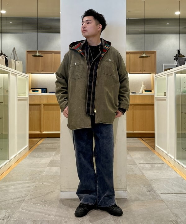 BEAMS OUTLETのフェード コットン コーデュロイ パンツを使ったコーディネートを紹介します。｜Rakuten Fashion(楽天ファッション／旧楽天ブランドアベニュー)5330751