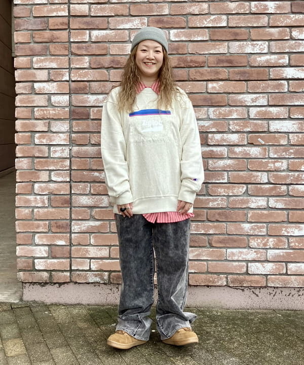 BEAMS HEARTのフェード コットン コーデュロイ パンツを使ったコーディネートを紹介します。｜Rakuten Fashion(楽天ファッション／旧楽天ブランドアベニュー)5331217