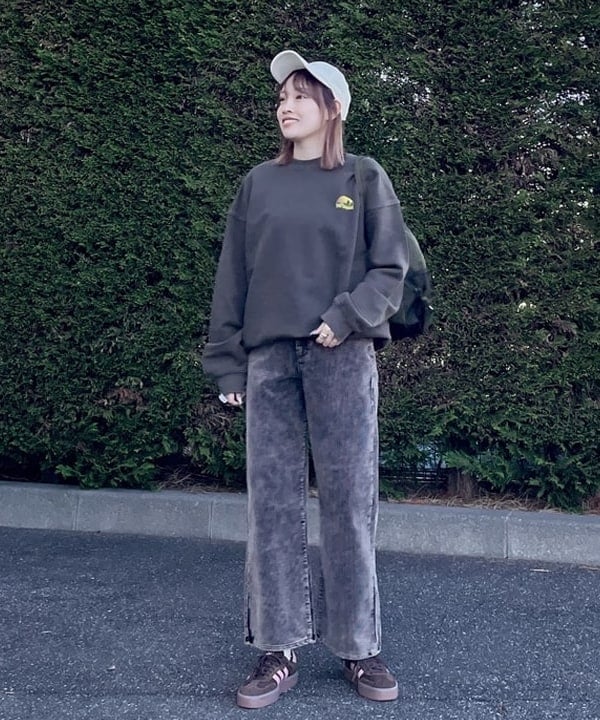 BEAMS HEARTのフェード コットン コーデュロイ パンツを使ったコーディネートを紹介します。｜Rakuten Fashion(楽天ファッション／旧楽天ブランドアベニュー)5331265