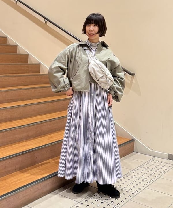 BEAMS HEARTのドロスト シャーリング ブルゾン きれいめ 25SSを使ったコーディネートを紹介します。｜Rakuten Fashion(楽天ファッション／旧楽天ブランドアベニュー)5331326