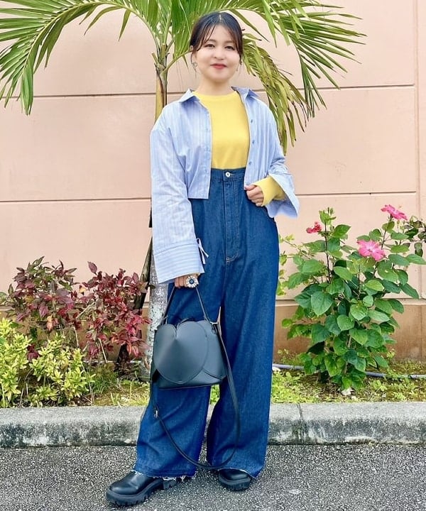 BEAMS HEARTのデニム キャミサロペットを使ったコーディネートを紹介します。｜Rakuten Fashion(楽天ファッション／旧楽天ブランドアベニュー)5331472