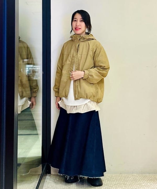 BEAMS HEARTのライトナイロン フーディー ブルゾン(S~M)を使ったコーディネートを紹介します。｜Rakuten Fashion(楽天ファッション／旧楽天ブランドアベニュー)5331501