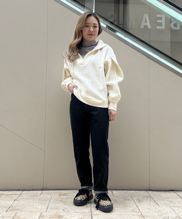 BEAMS HEARTのヘリンボーン 裏毛フーディを使ったコーディネートを紹介します。｜Rakuten Fashion(楽天ファッション／旧楽天ブランドアベニュー)5331535