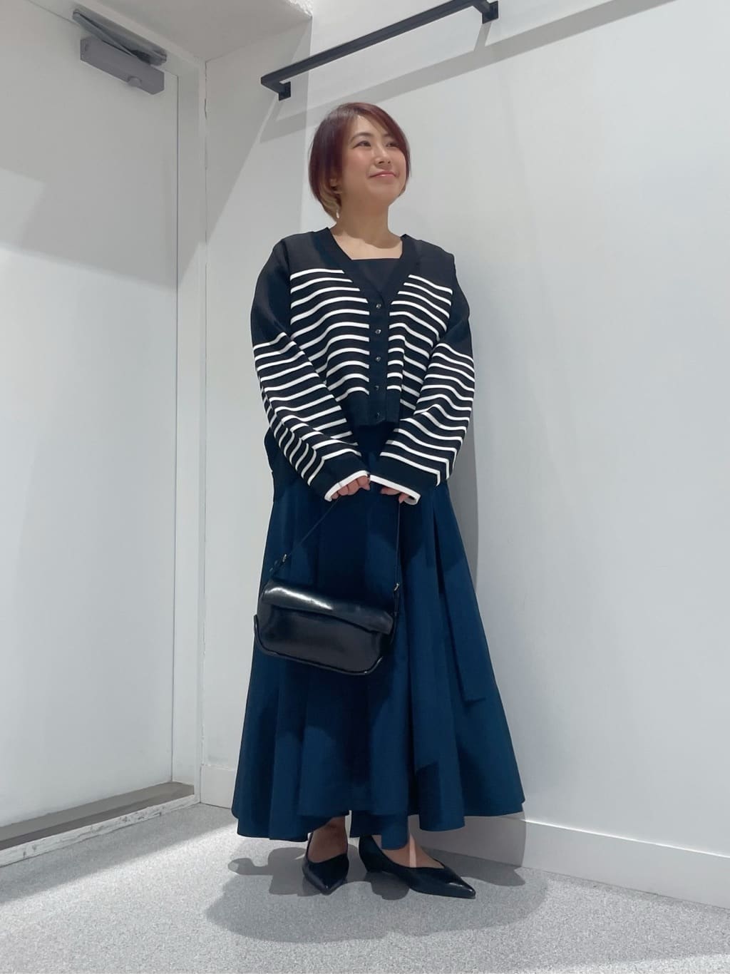 LASUDのボンディングニットカーディガンを使ったコーディネートを紹介します。｜Rakuten Fashion(楽天ファッション／旧楽天ブランドアベニュー)5340447