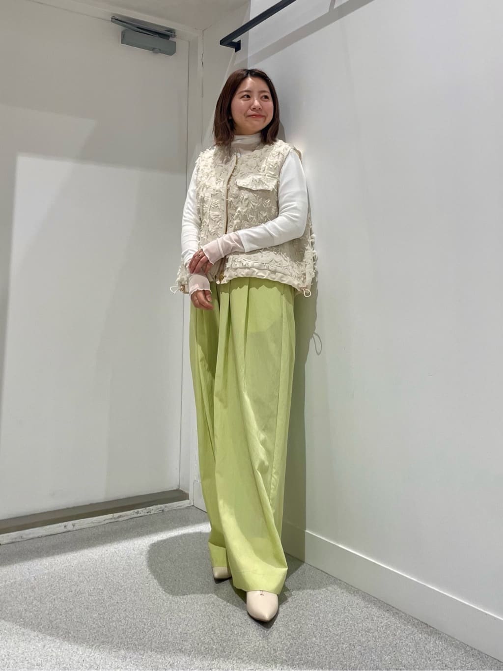 Vinのカットジャガードダブルジップジレを使ったコーディネートを紹介します。｜Rakuten Fashion(楽天ファッション／旧楽天ブランドアベニュー)5341072