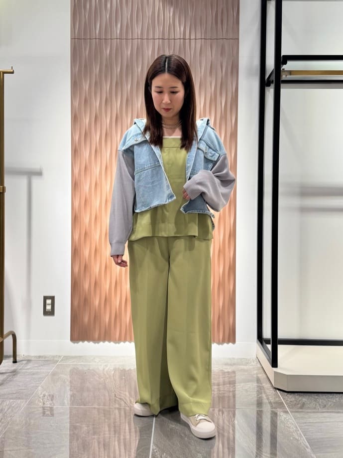 Vinの2WAYニットタンクトップを使ったコーディネートを紹介します。｜Rakuten Fashion(楽天ファッション／旧楽天ブランドアベニュー)5341404