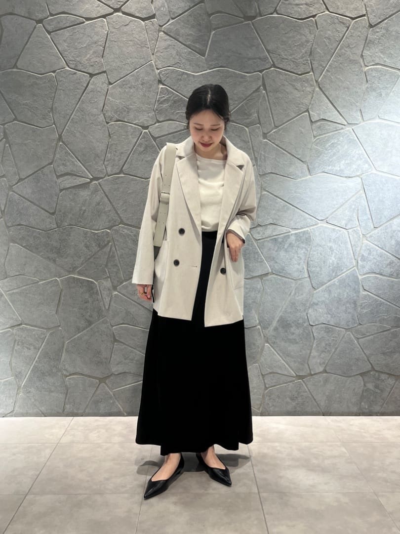 Vinのサテンサスペンドスカートを使ったコーディネートを紹介します。｜Rakuten Fashion(楽天ファッション／旧楽天ブランドアベニュー)5347689