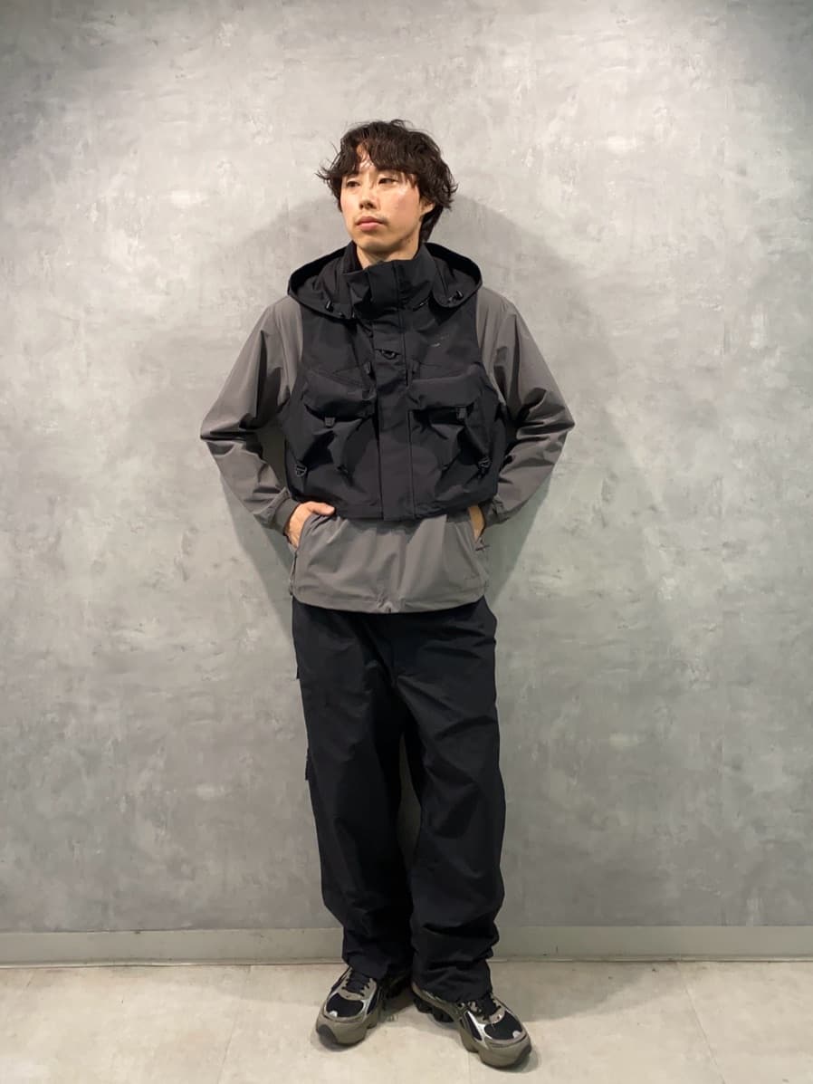 Snow PeakのNylon Tussah Utility Storage Pantsを使ったコーディネートを紹介します。｜Rakuten Fashion(楽天ファッション／旧楽天ブランドアベニュー)5354433
