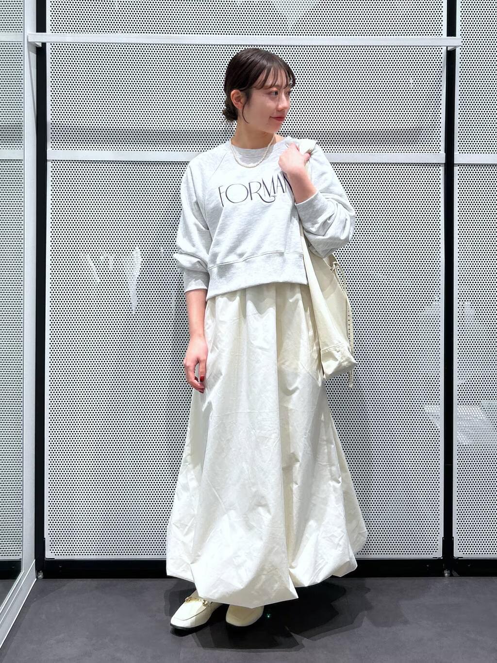 LAKOLEの刺繍ロゴ裏毛プルオーバーを使ったコーディネートを紹介します。｜Rakuten Fashion(楽天ファッション／旧楽天ブランドアベニュー)5372944