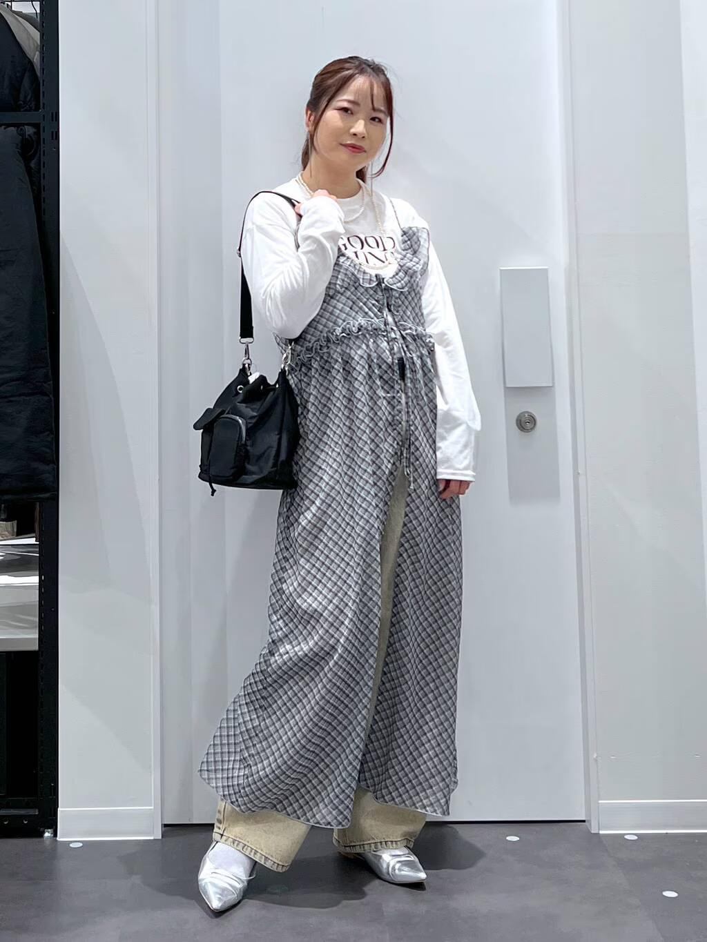 LAKOLEのシアーチェックフリルワンピースを使ったコーディネートを紹介します。｜Rakuten Fashion(楽天ファッション／旧楽天ブランドアベニュー)5372888