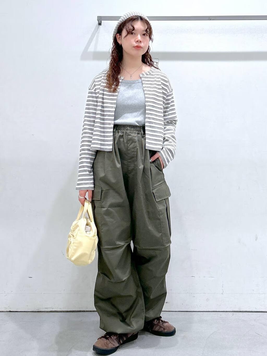 LAKOLEのワッフルフックカーディガン長袖を使ったコーディネートを紹介します。｜Rakuten Fashion(楽天ファッション／旧楽天ブランドアベニュー)5372949