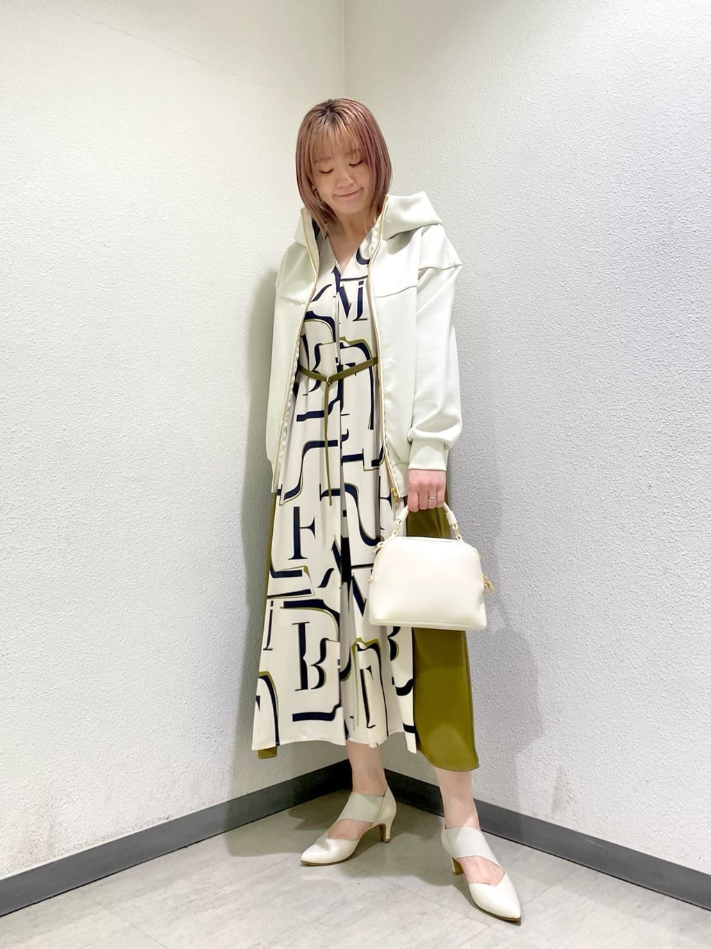 LASUDのダブルジップボンディングフーディーを使ったコーディネートを紹介します。｜Rakuten Fashion(楽天ファッション／旧楽天ブランドアベニュー)5375216