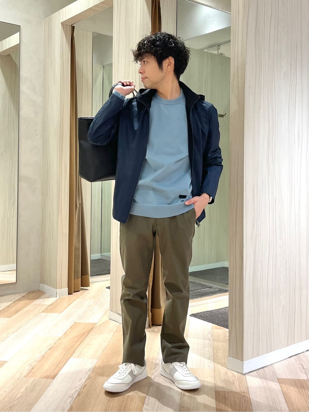 TAKEO KIKUCHIの【軽羽織】2WAY アクティブ ライトブルゾンを使ったコーディネートを紹介します。｜Rakuten Fashion(楽天ファッション／旧楽天ブランドアベニュー)5377245