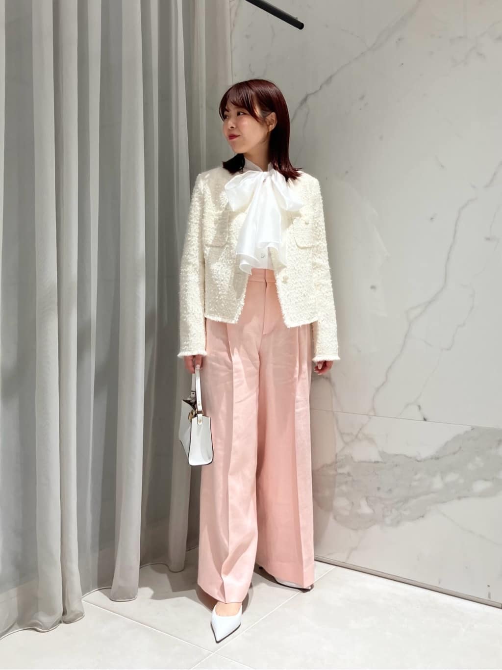allurevilleのリオペルリネンダブルタックパンツを使ったコーディネートを紹介します。｜Rakuten Fashion(楽天ファッション／旧楽天ブランドアベニュー)5377602