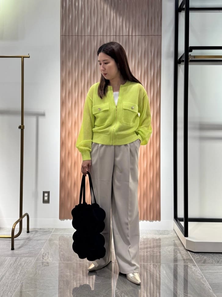 Vinの透かし編みニットジップカーディガンを使ったコーディネートを紹介します。｜Rakuten Fashion(楽天ファッション／旧楽天ブランドアベニュー)5382608