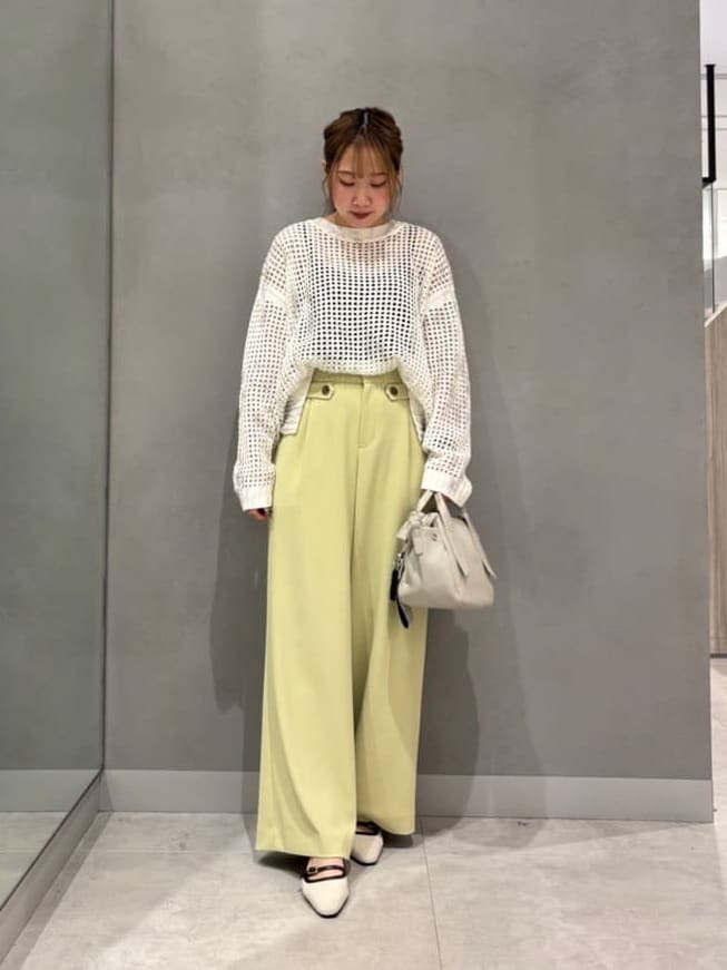 Vinのサイドボタンデザインワイドパンツを使ったコーディネートを紹介します。｜Rakuten Fashion(楽天ファッション／旧楽天ブランドアベニュー)5384297