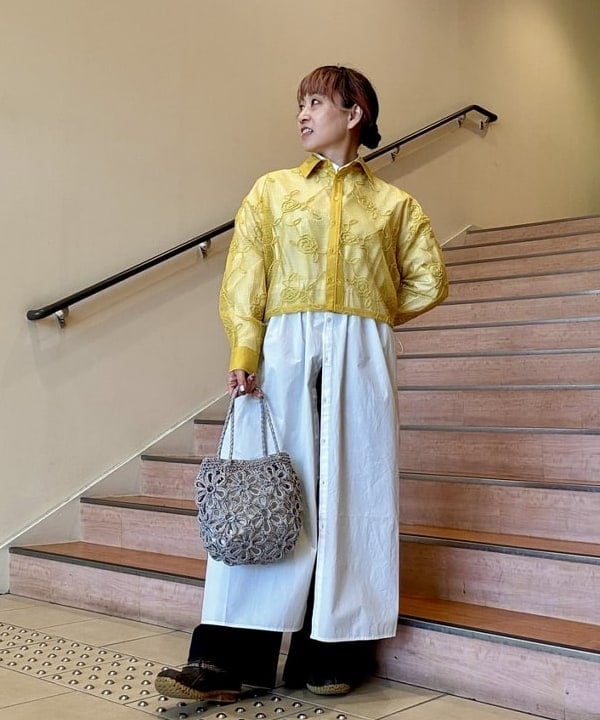 BEAMS HEARTの【洗濯機洗い可】リネンライク イージーパンツ ウエストゴム ワイドパンツを使ったコーディネートを紹介します。｜Rakuten Fashion(楽天ファッション／旧楽天ブランドアベニュー)5388363