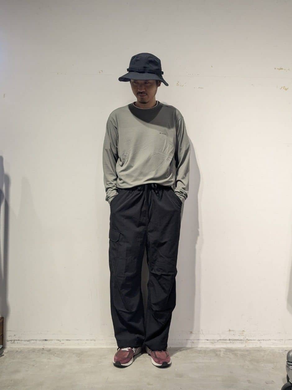 Snow PeakのTAKIBI Weather Cloth Pantsを使ったコーディネートを紹介します。｜Rakuten Fashion(楽天ファッション／旧楽天ブランドアベニュー)5399015