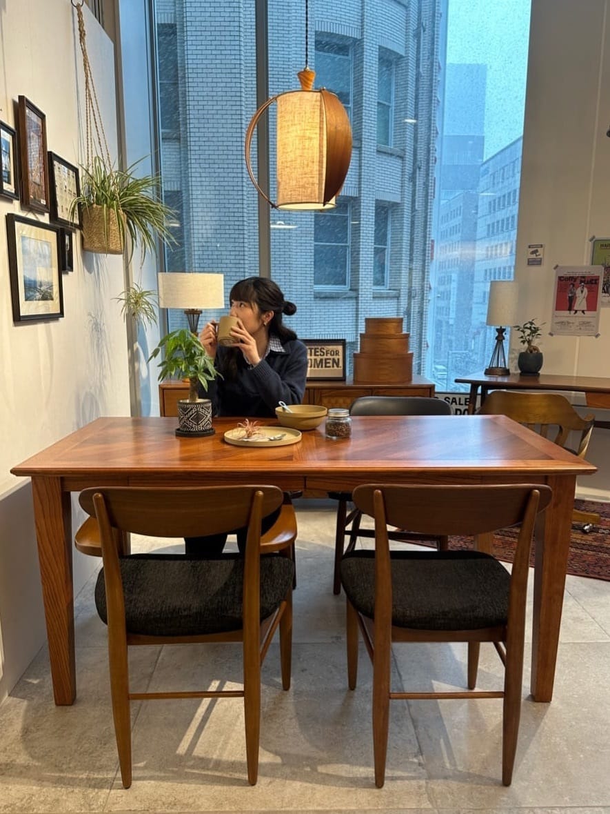 journal standard FurnitureのWOODEN LEAF PENDANT LAMP ウッデン リーフ ペンダント ランプを使ったコーディネートを紹介します。｜Rakuten Fashion(楽天ファッション／旧楽天ブランドアベニュー)5399435