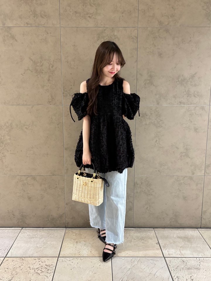 RANDAの2WAY ラタンスクエアハンドバッグを使ったコーディネート