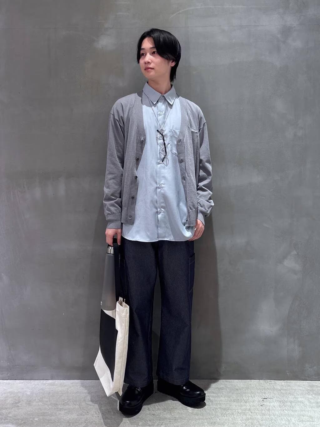 LAKOLEのシアーロゴカーディガンを使ったコーディネートを紹介します。｜Rakuten Fashion(楽天ファッション／旧楽天ブランドアベニュー)5405474