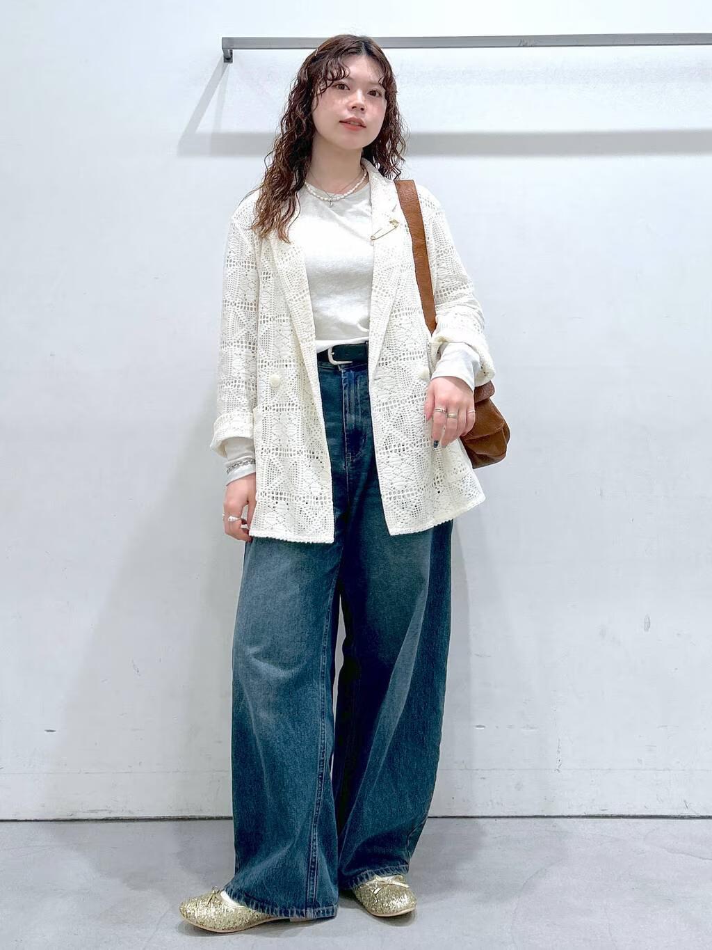 LAKOLEのレースジャケットを使ったコーディネートを紹介します。｜Rakuten Fashion(楽天ファッション／旧楽天ブランドアベニュー)5405488