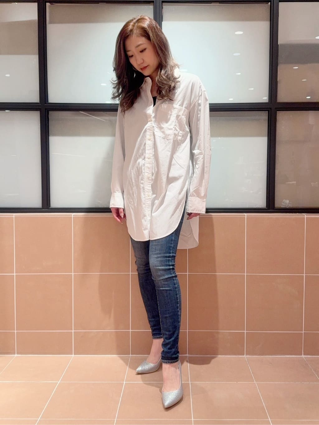 ESPERANZAの【12時間パンプス】約8.5cm/ラメ素材 歩きやすくて疲れにくいを使ったコーディネートを紹介します。｜Rakuten Fashion(楽天ファッション／旧楽天ブランドアベニュー)5406619