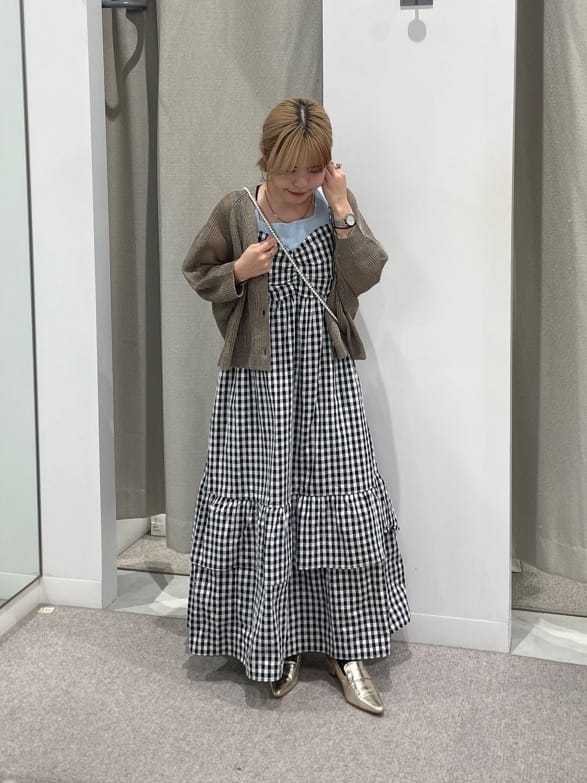 Vinのラメ混メッシュショートカーディガンを使ったコーディネートを紹介します。｜Rakuten Fashion(楽天ファッション／旧楽天ブランドアベニュー)5412931