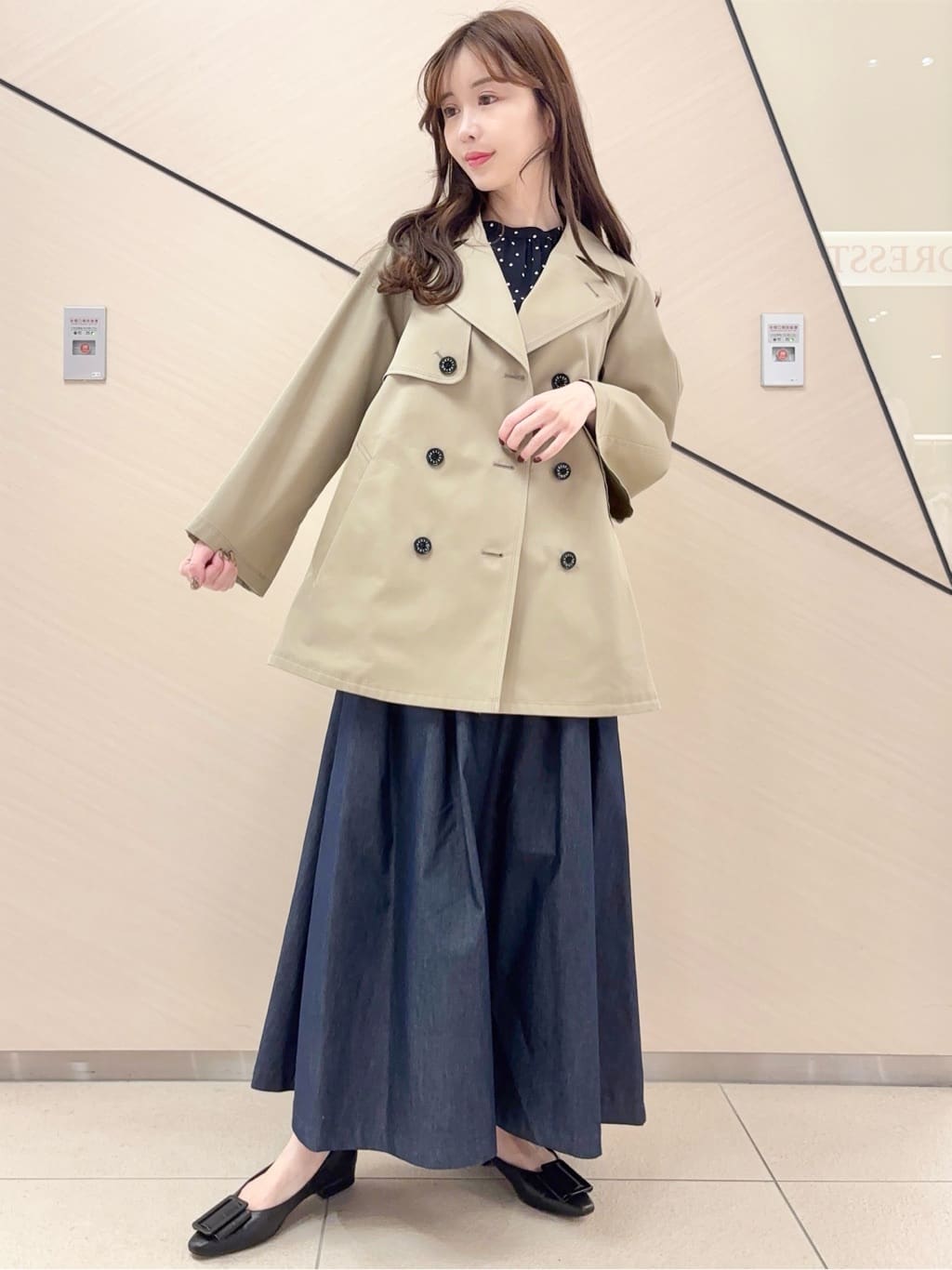 DRESSTERIORの【撥水加工】Aラインショートトレンチジャケットを