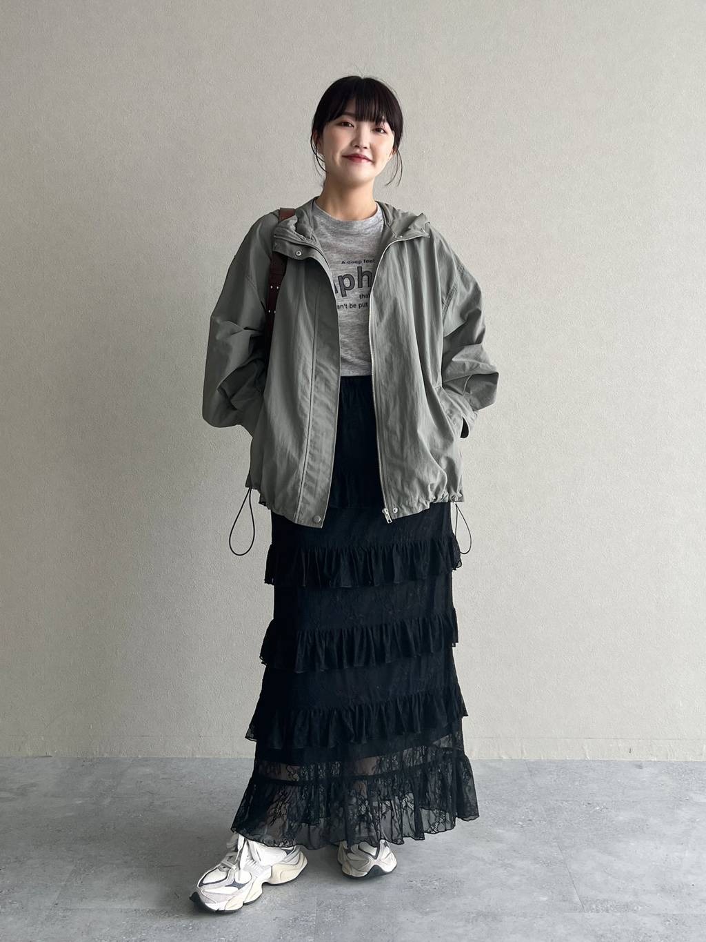 mysty womanのシアーロゴプリントTシャツを使ったコーディネートを紹介します。｜Rakuten Fashion(楽天ファッション／旧楽天ブランドアベニュー)5418018