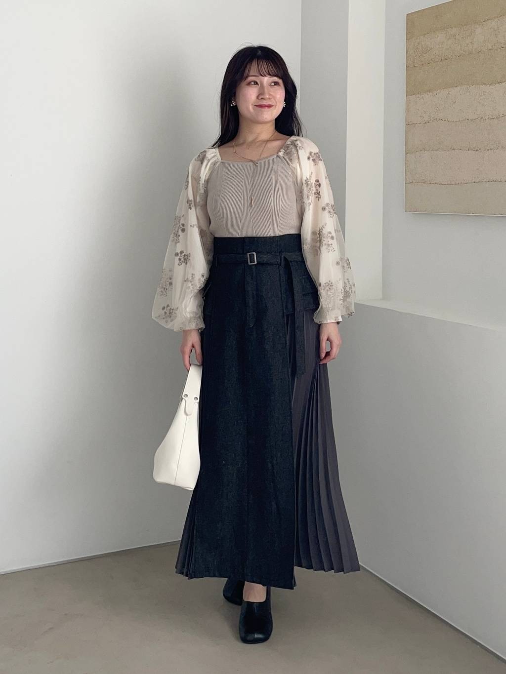 mysty womanのラウンドスクエアパンプスを使ったコーディネートを紹介します。｜Rakuten Fashion(楽天ファッション／旧楽天ブランドアベニュー)5418052